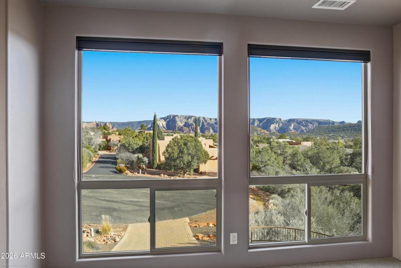 25 Buckskin - Primary Suite