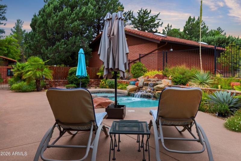 285 Navajo Trail - Private Pool & Spa