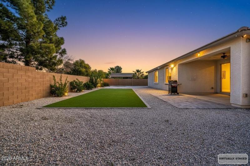 14384 W Hearn Rd VT 4