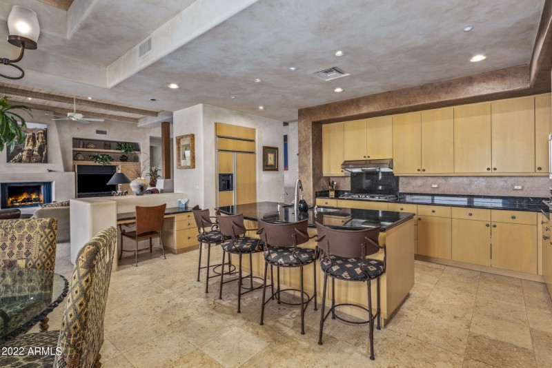 Large Kitchen