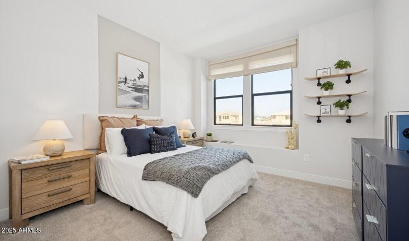 172786_Honeysuckle Trail_Hampton_Bedroom