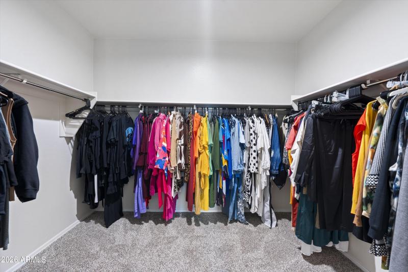 29-Walk-in CLoset