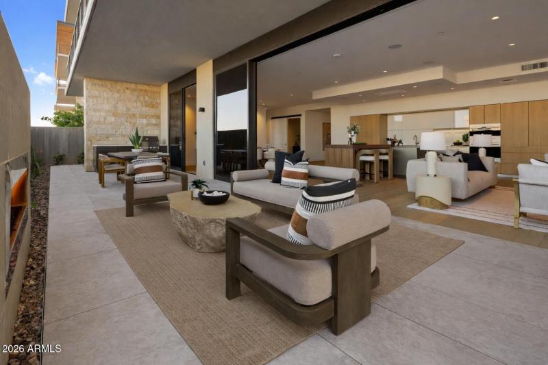 4849 N CAMELBACK RIDGE DR B108