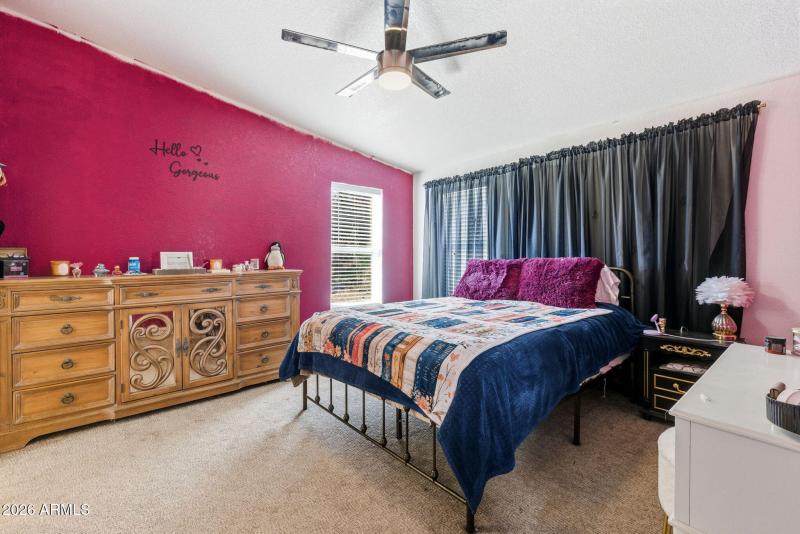 9-Primary Bedroom (1)