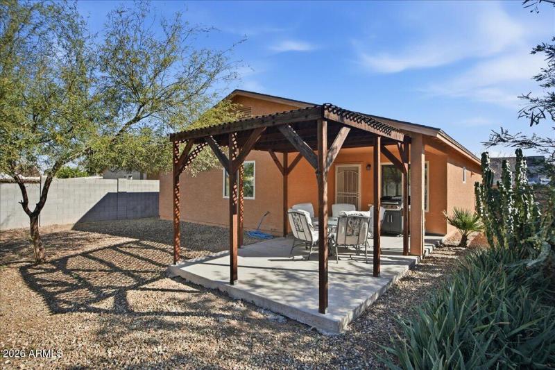 28-10330 N 86th Ave_RedHogMedia