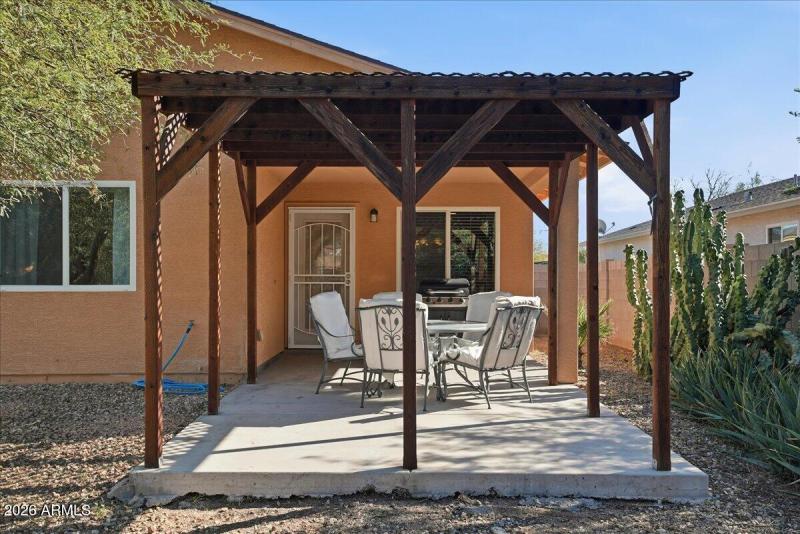 27-10330 N 86th Ave_RedHogMedia