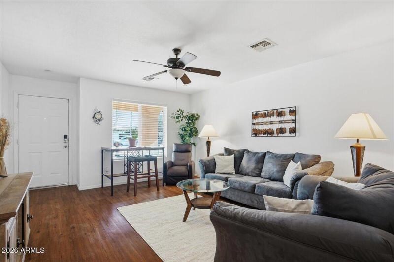 07-10330 N 86th Ave_RedHogMedia