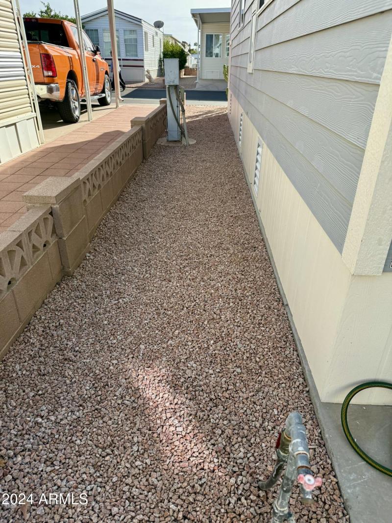 7750 E. Broadway Rd. #776