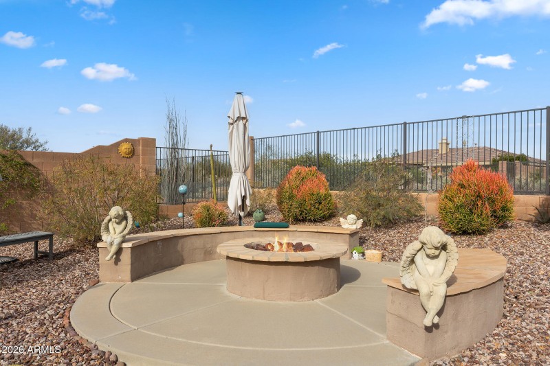 Backyard / Firepit