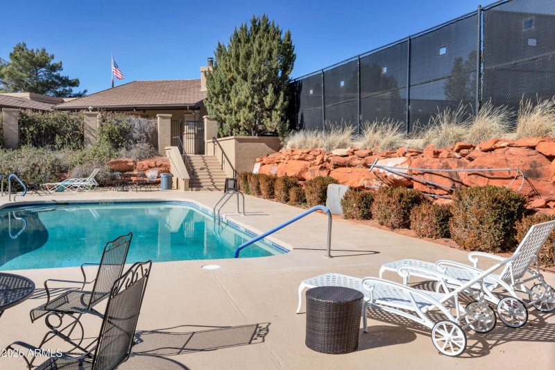 Pool Hot Tub and Tennis!