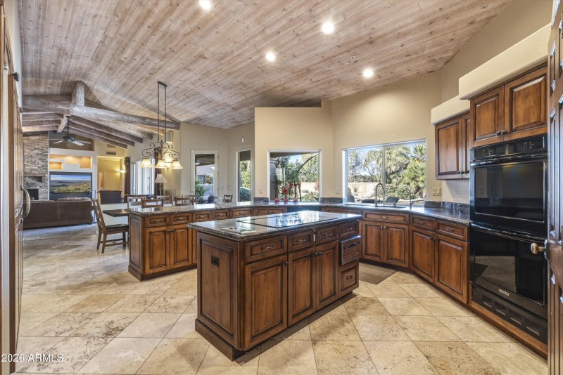 21-Kitchen to Dining
