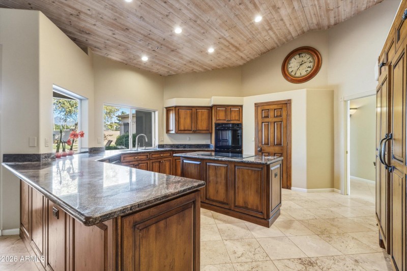 23-Kitchen
