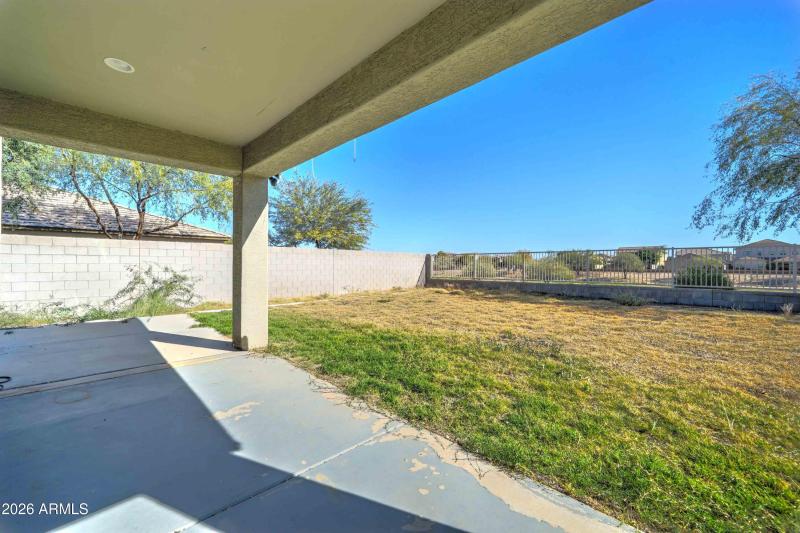 35587 N Donovan Dr-39