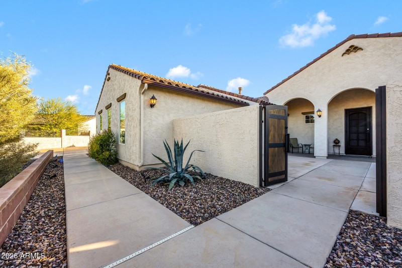565 W Perkins St-6_(2048)
