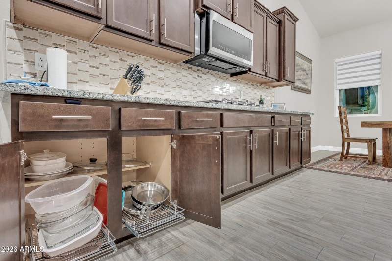 565 W Perkins St-21_(2048)