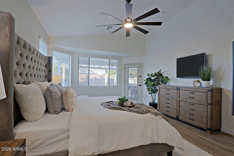MasterBedroom3