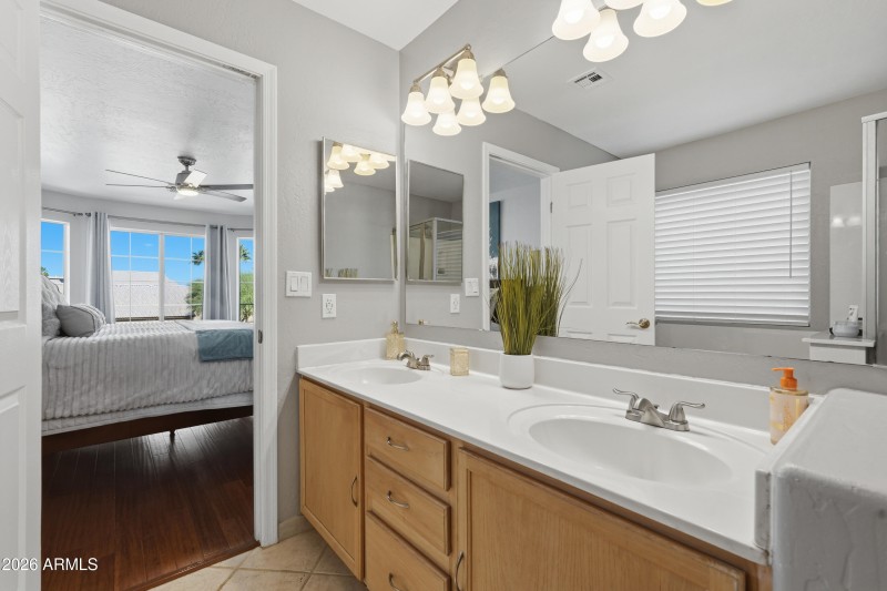 Dual sink vanity