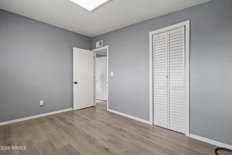 2 interior 11