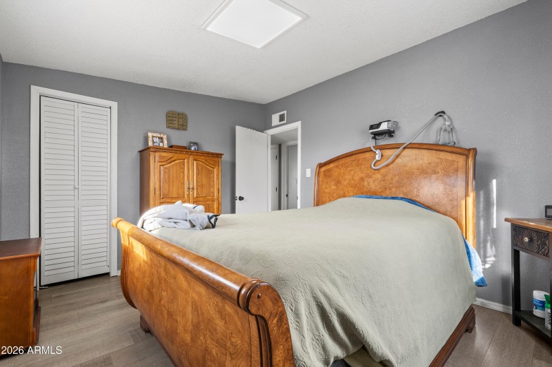 2 interior 9