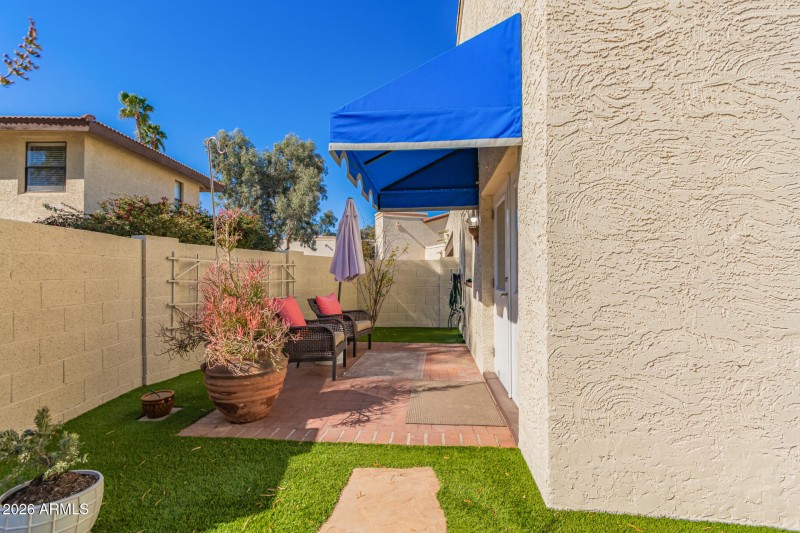 Private Courtyard