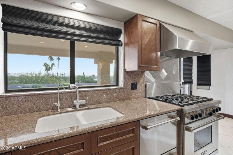 021_Kitchen