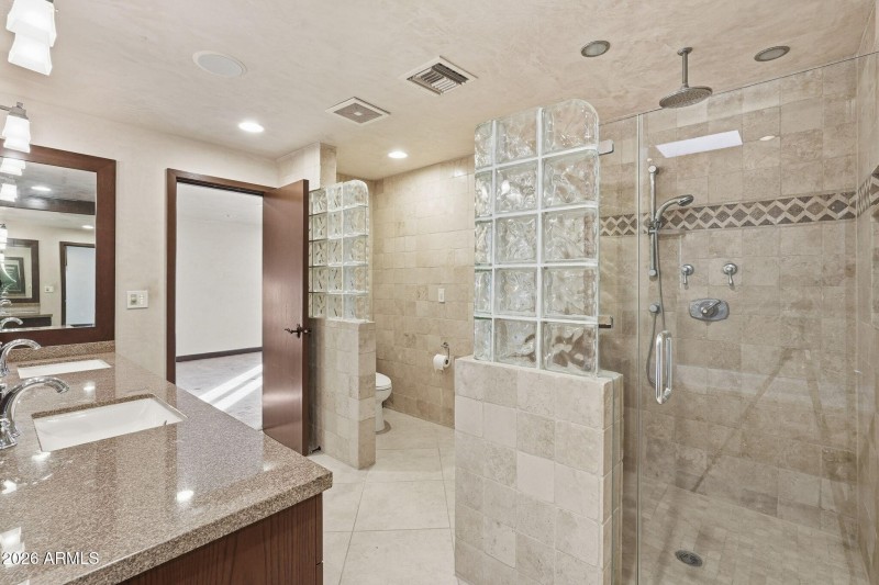 028_Primary Bathroom