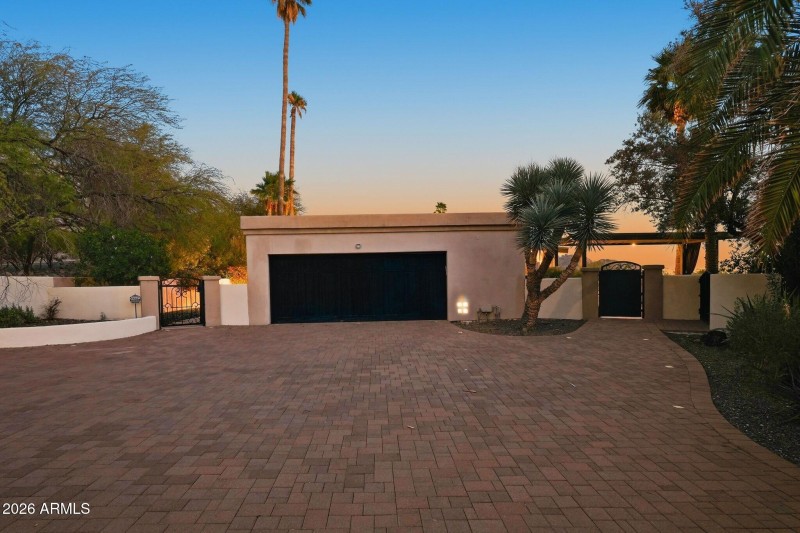 039_Twilight Exterior Front Garage
