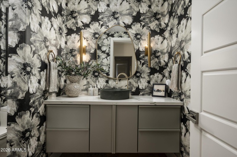 Powder bath