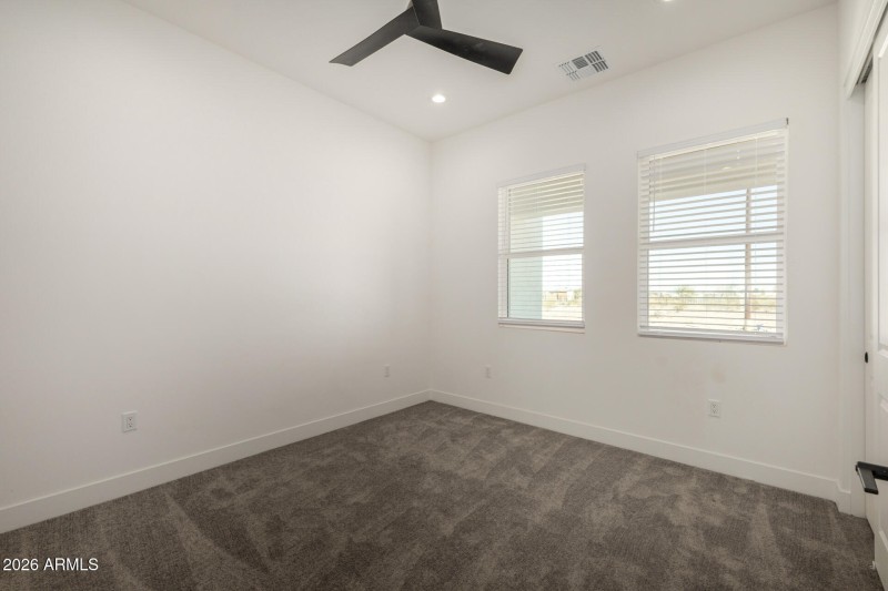 25 Sunland