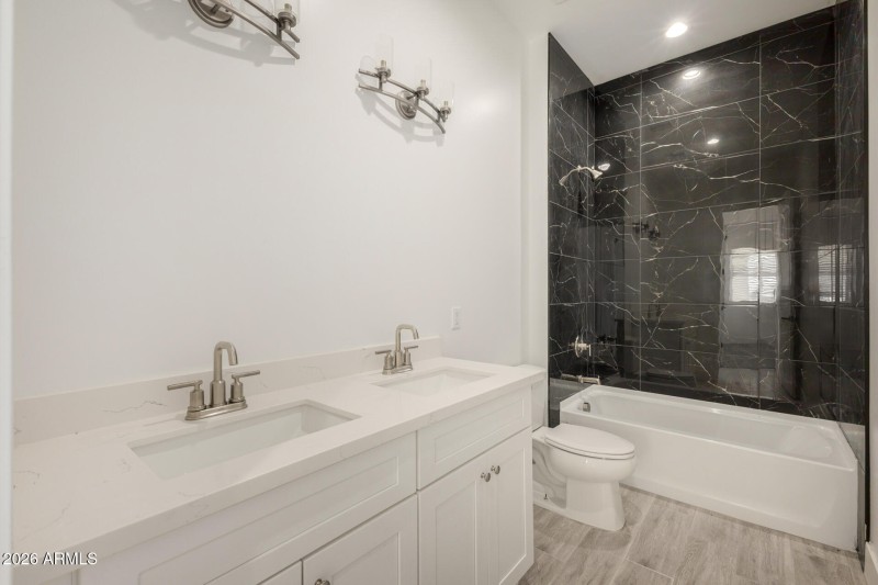 29 Sunland