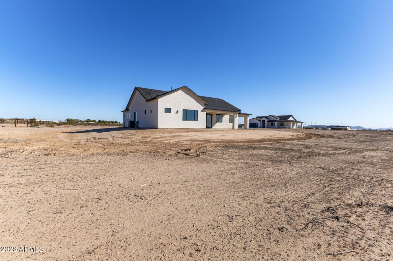 37 Sunland