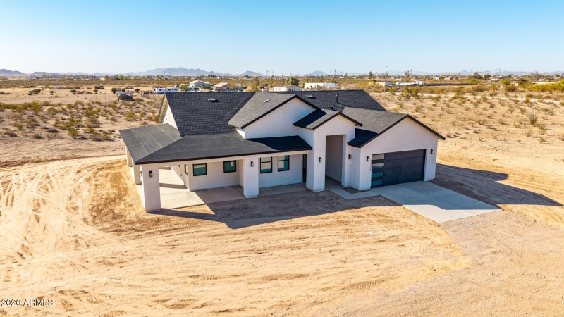 42 Sunland