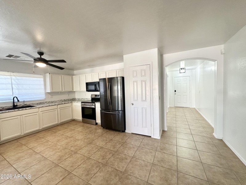 ENTRY LEADING TO KITCHEN