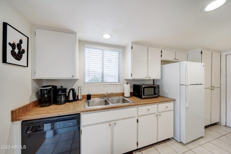 25845 S Howard-8