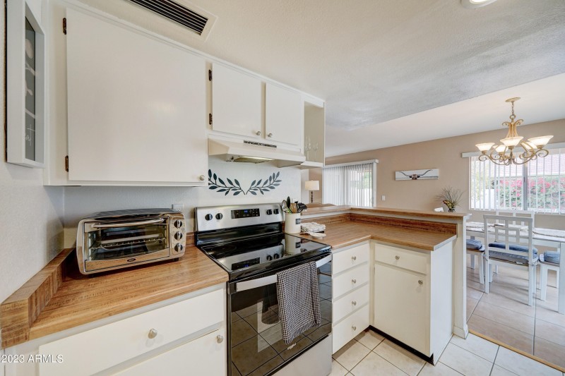 25845 S Howard-9