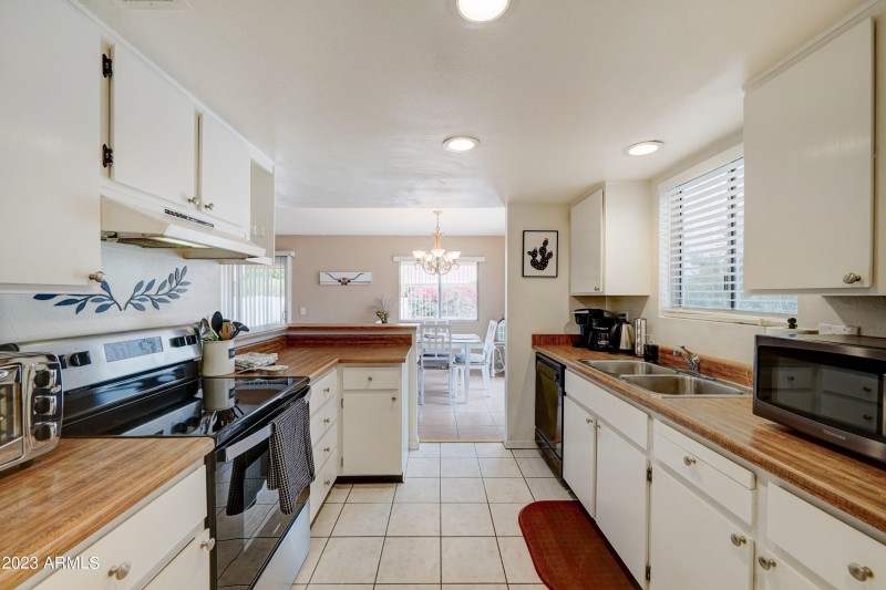 25845 S Howard-10