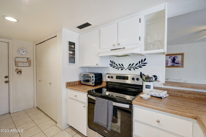 25845 S Howard-11
