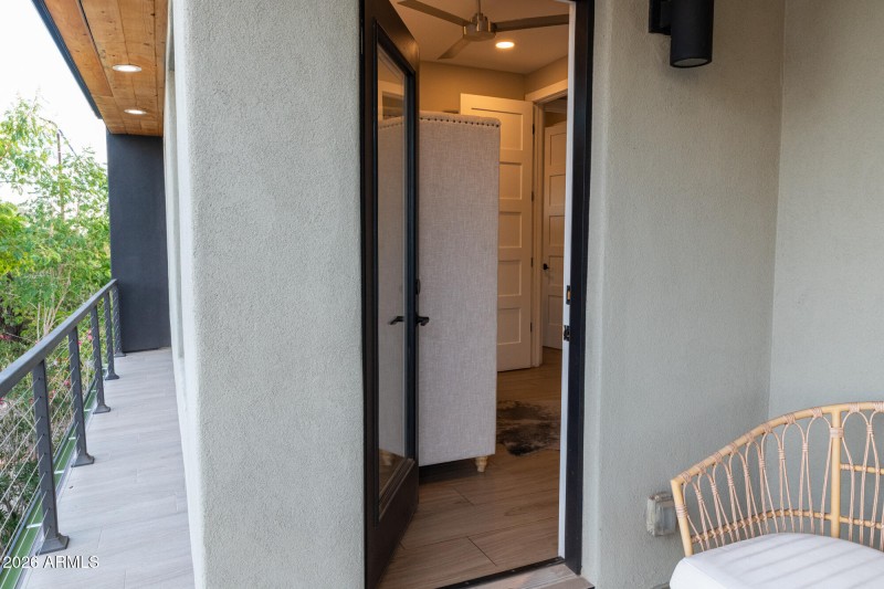 3732n68thst-68