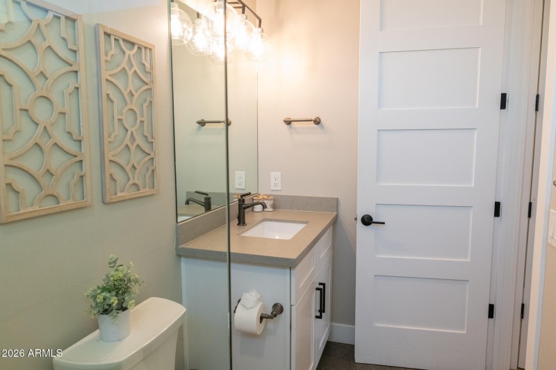 3732n68thst-76