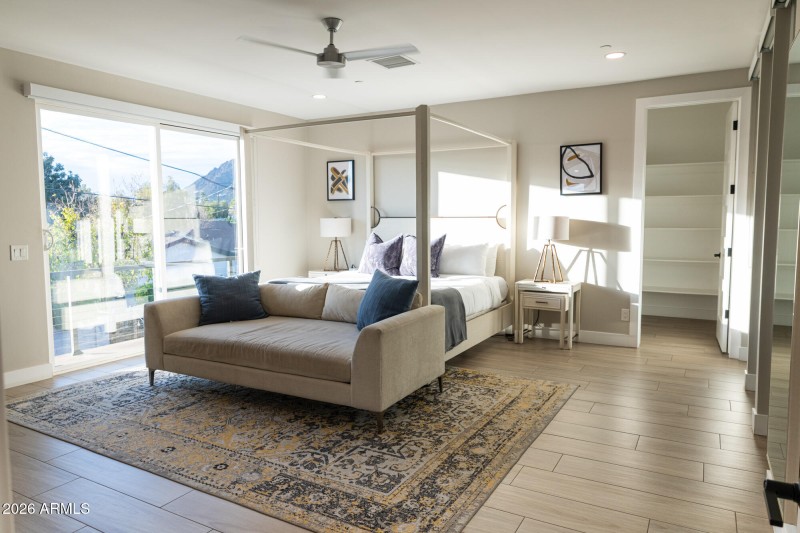 3732n68thst-88