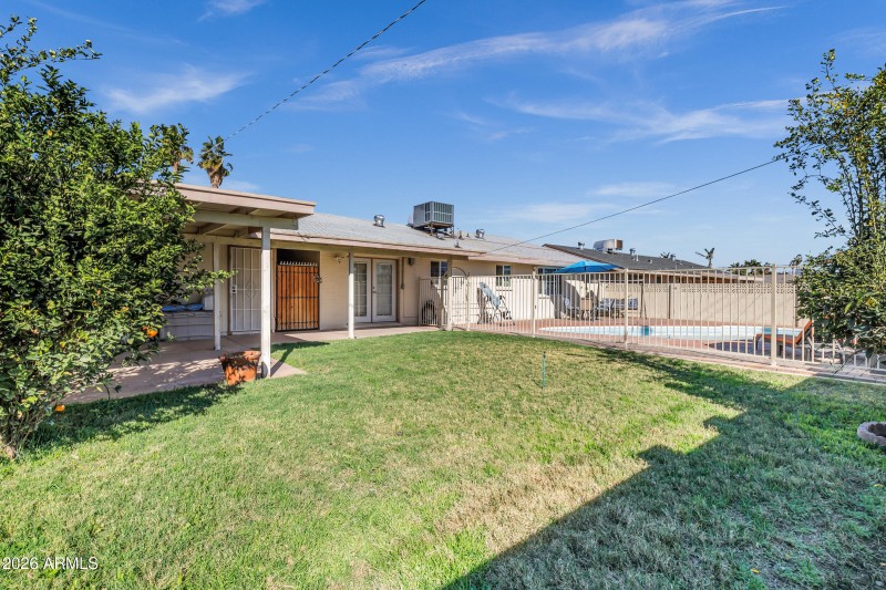 3707 W Caron St-22