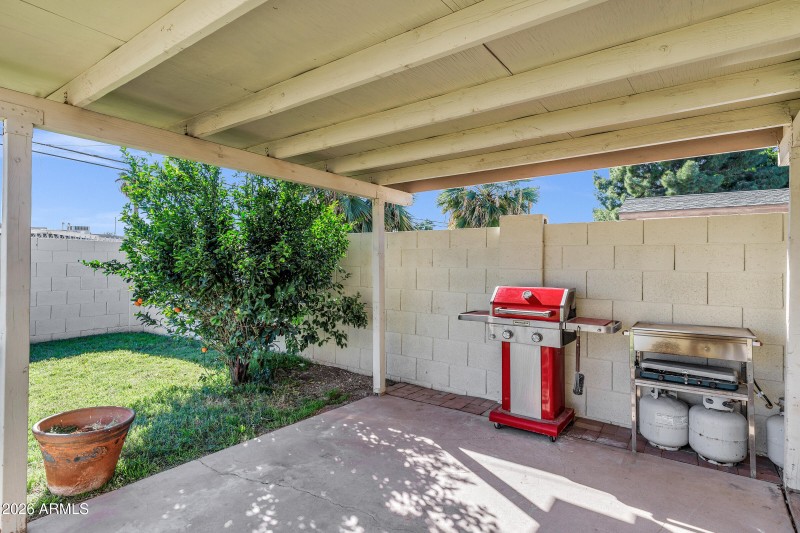 3707 W Caron St-26