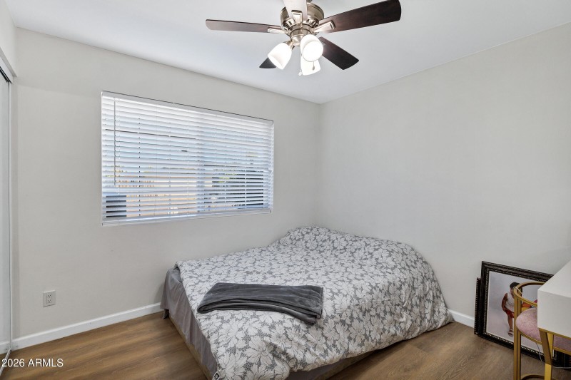 3707 W Caron St-18