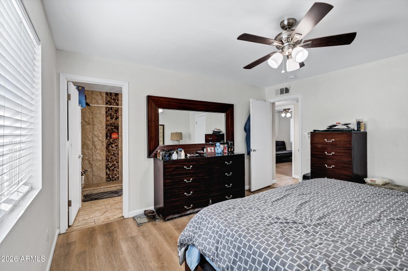 3707 W Caron St-20