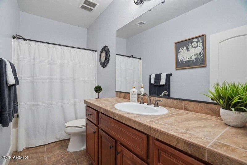 51-3370 E Cherrywood Pl_RedHogMedia