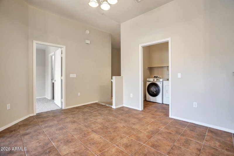 Dining & Laundry