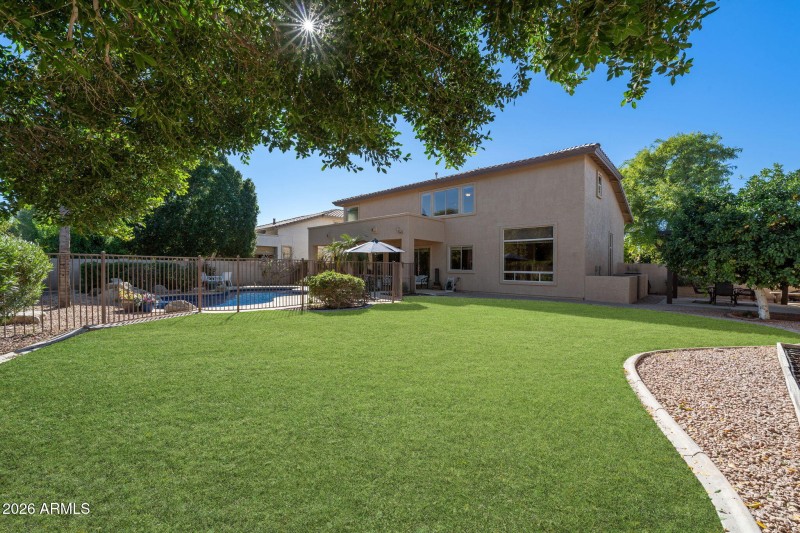 024__1449 N Los Alamos