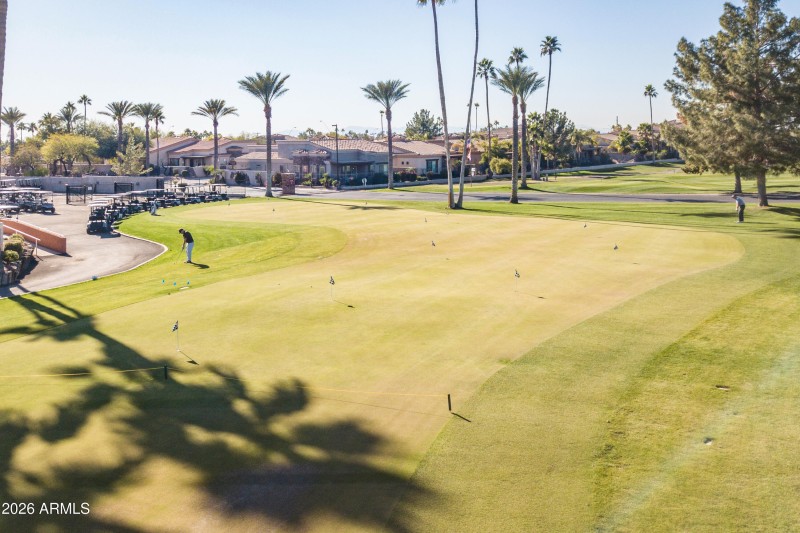 26 Putting Green