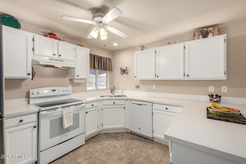 08 Kitchen