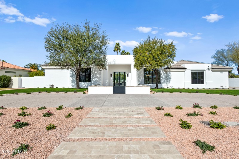 Exterior (6 of 8)